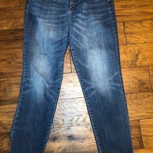 Chicos size 2 ( misses size 12) so slimming girlfriend slim leg ankle jean